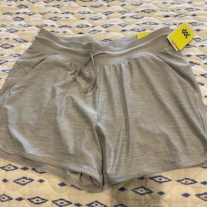 Girls xxl size 18 active shorts new with tag